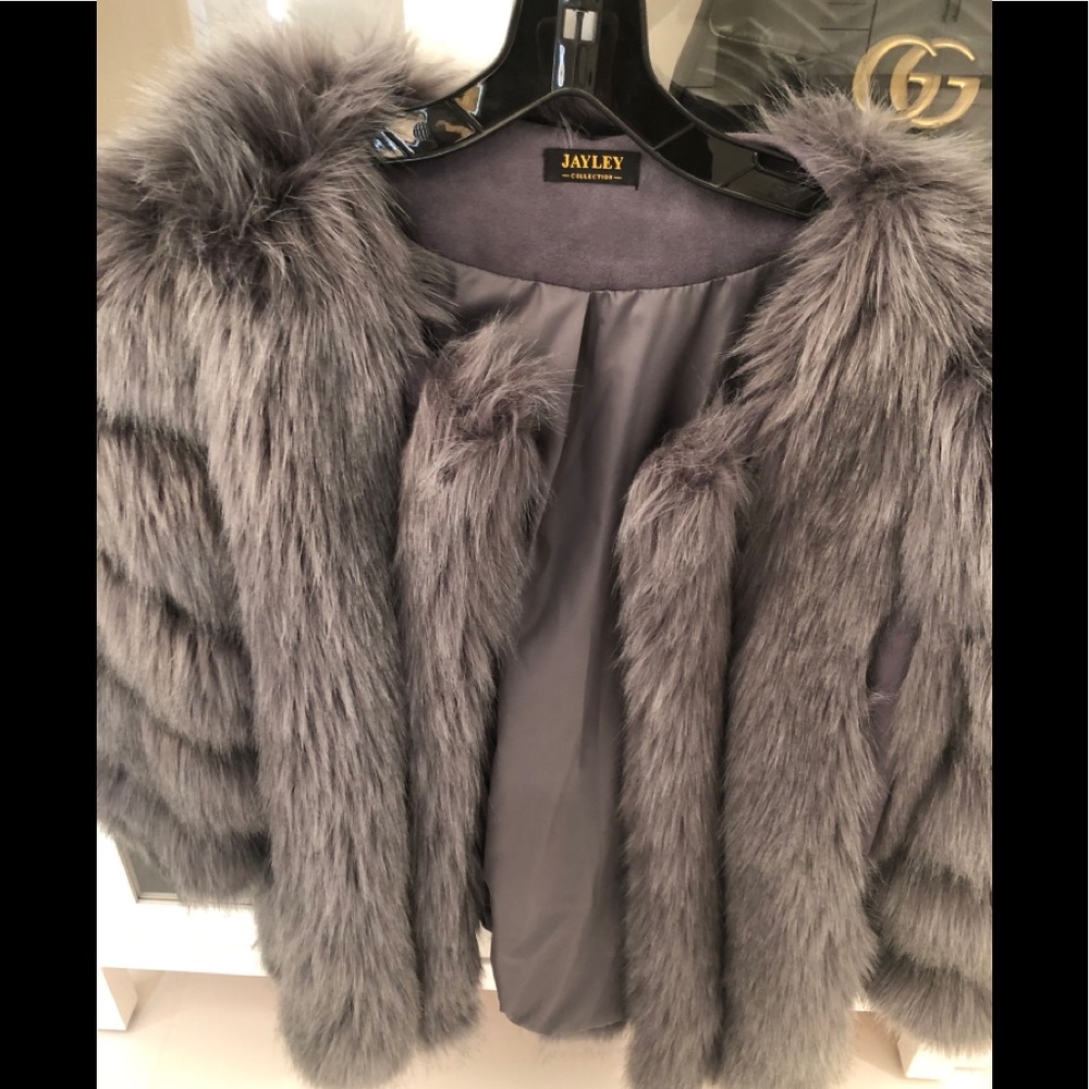 Jayley grey faux fur coat